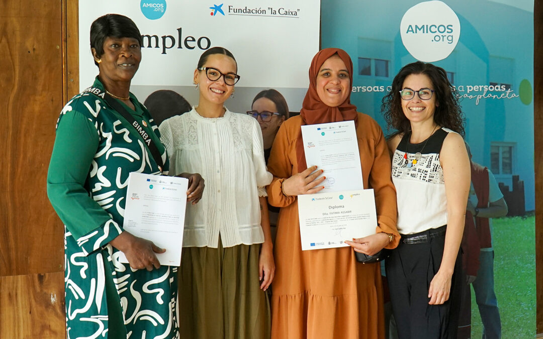 @S PARTICIPANTES DO CURSO DE PRL ADAPTADO A PERSOAS MIGRANTES DE INSERTA2 RIBEIRA RECIBEN OS SEUS DIPLOMAS